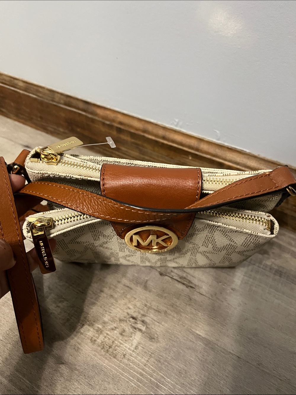 Michael Kors Cream and Brown MK Signature Crossbody - Picture 2 of 4